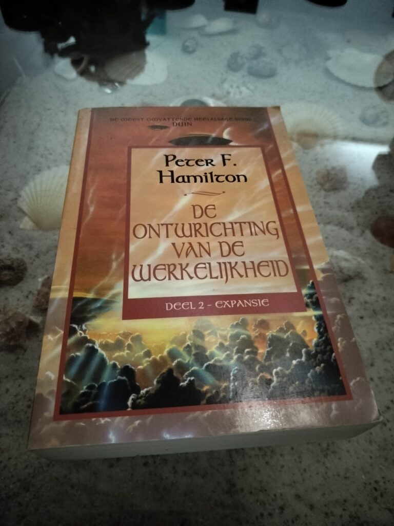 Peter Hamilton - Expansie - De ontwrichting van de werkelijkheid