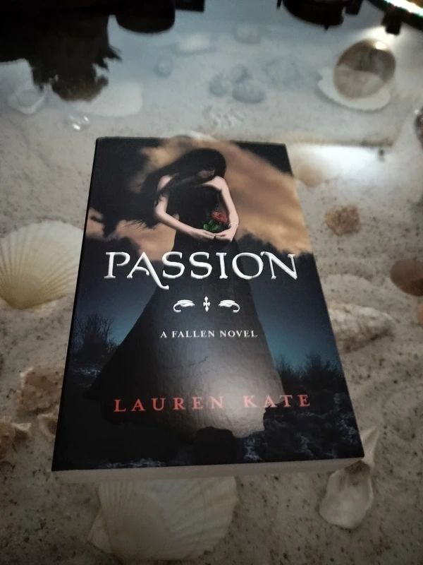Lauren Kate - Passion