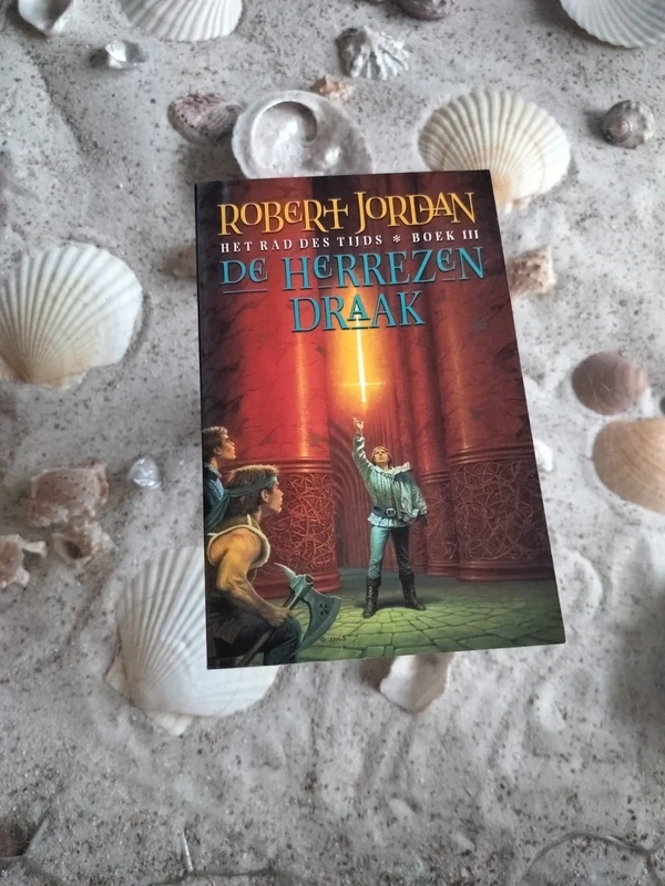 Robert Jordan - De herrezen draak - Rad des Tijds 3