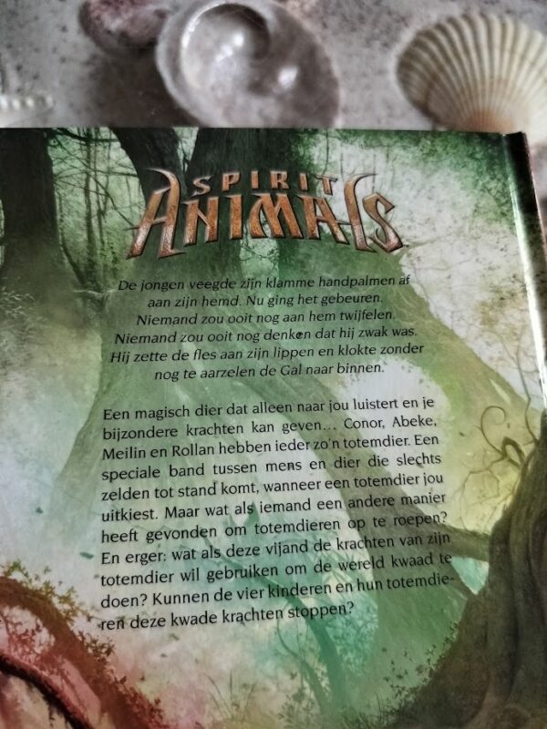 Brandon Mull - Op de Vlucht - Spirit Animals deel 2