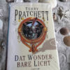 Terry Pratchett - Dat Wonderbare Licht - Schijfwereld deel 2